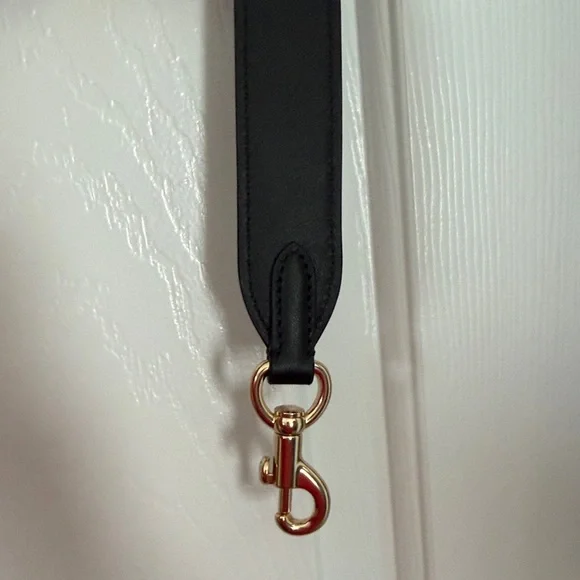 NWoT Coach Adjustable Signature “C”Crossbody Strap with Gold Hardware - Picture 5 of 6